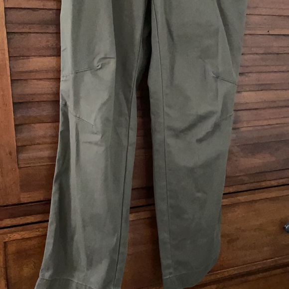 Athleta Summit Cargo Jumpsuit 8 - Picture 4 of 6